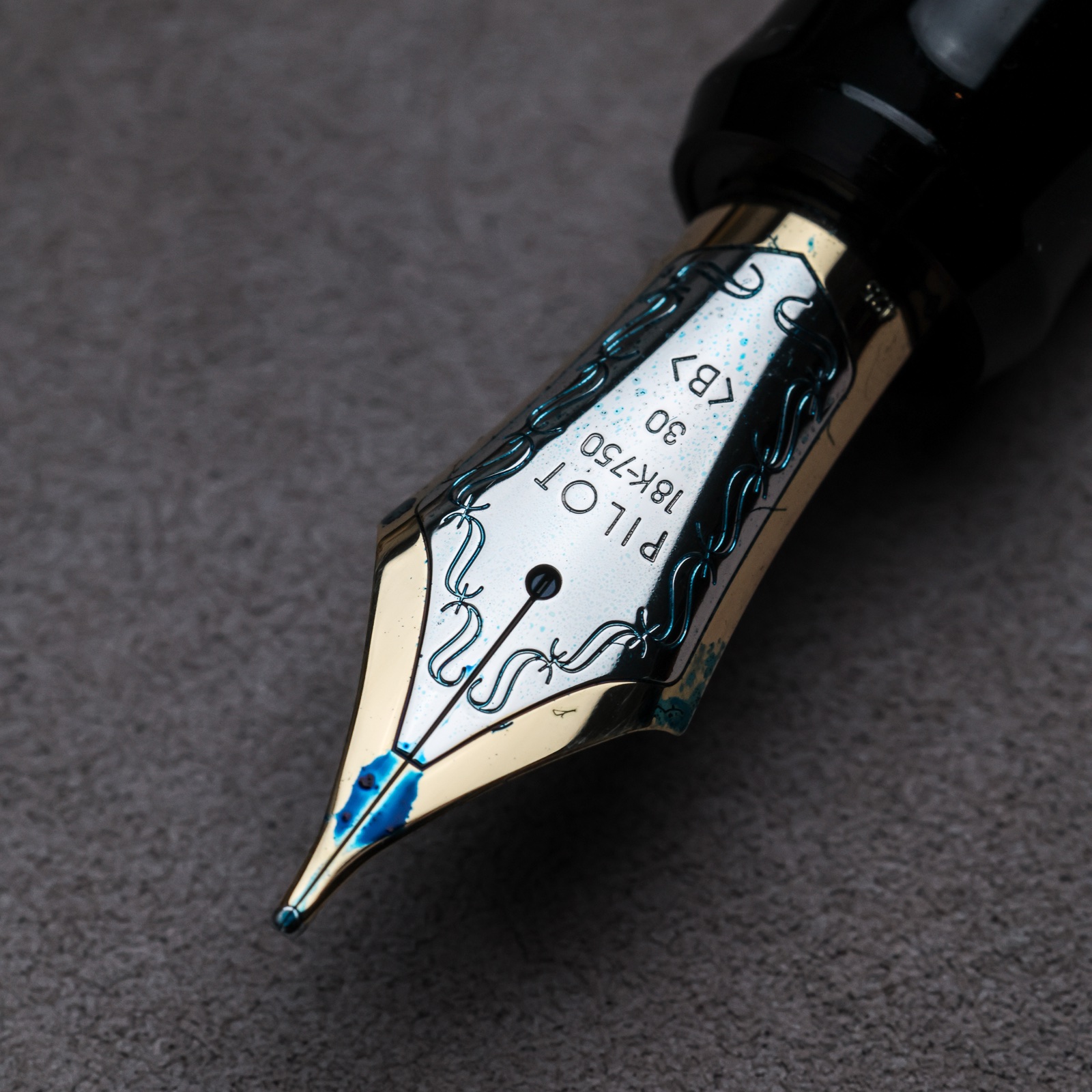 macro product photography by Filip Labanc for No Smile Needed product photography studio